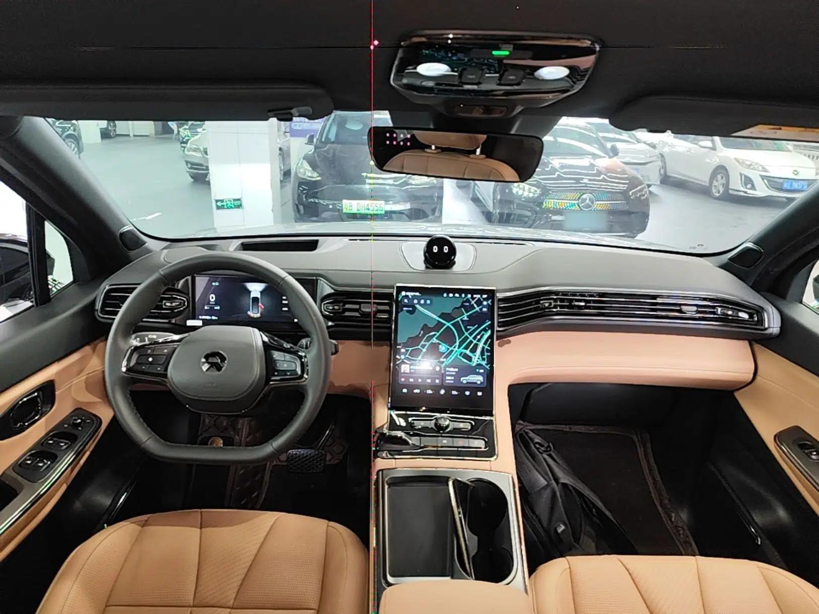 Nio ES8 2022 75 kWh 7-Seater Version — миниатюра 13