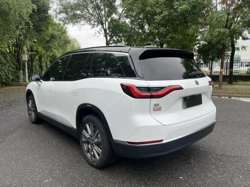 Nio ES8 2020 580 km Range Signature Edition Six-Seater Version — миниатюра 8