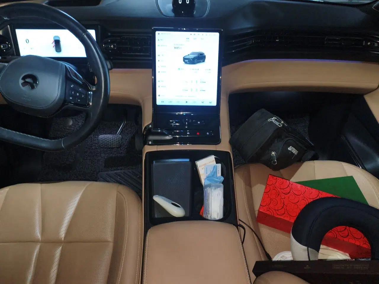 Nio ES8 2020 580 km Range Signature Edition Six-Seater Version — миниатюра 14