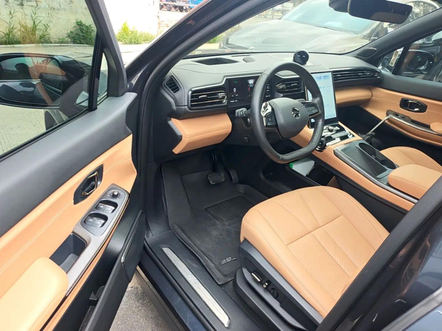 Nio ES8 2020 580 km Range Six-Seater Version — миниатюра 18