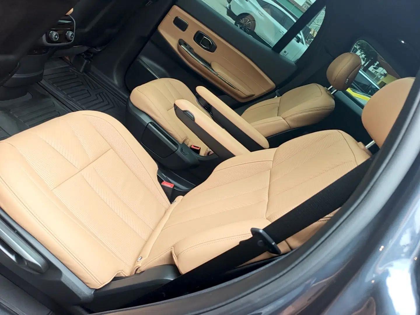 Nio ES8 2020 580 km Range Six-Seater Version — миниатюра 19