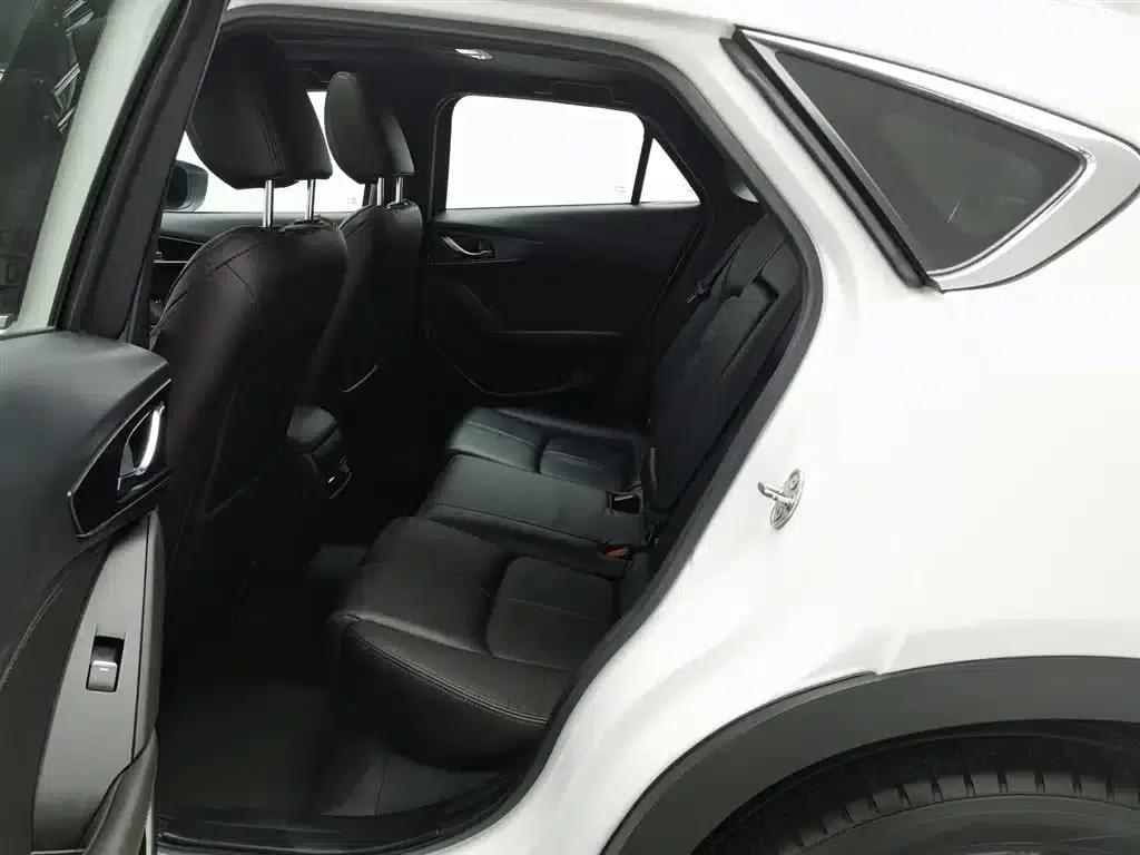 Mazda CX-4 2020 2.5L Automatic 2WD Blue Sky Driving Fun Edition — миниатюра 15