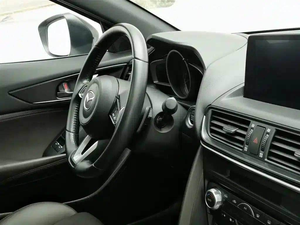 Mazda CX-4 2020 2.5L Automatic 2WD Blue Sky Driving Fun Edition — миниатюра 22
