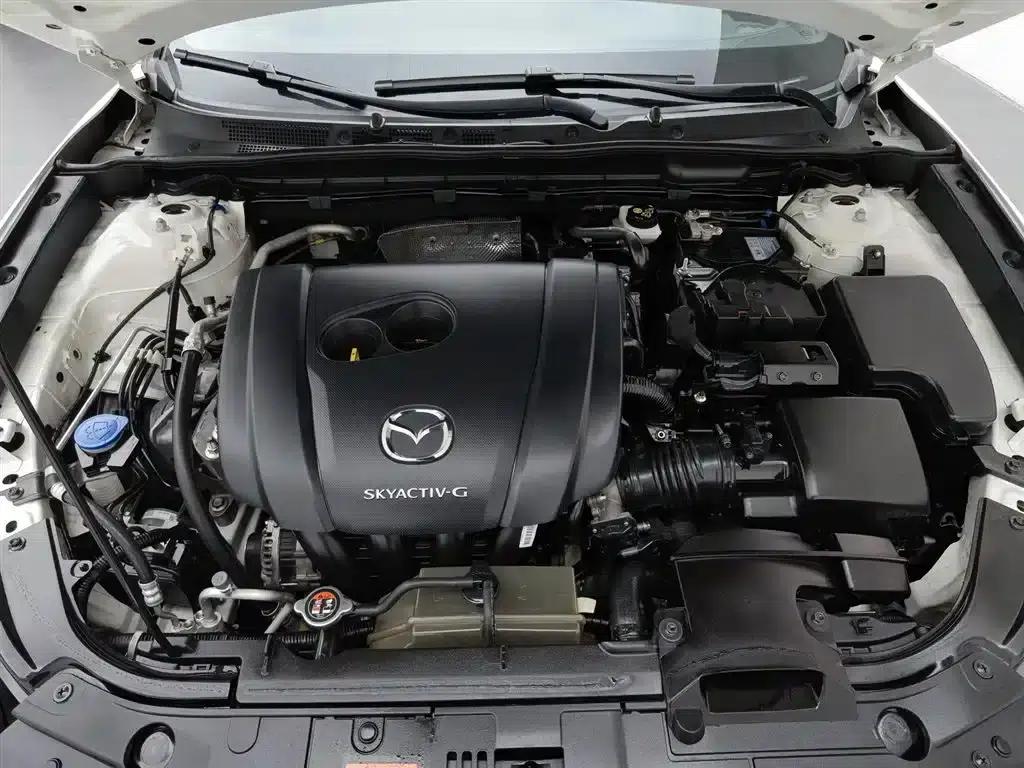 Mazda CX-4 2020 2.5L Automatic 2WD Blue Sky Driving Fun Edition — миниатюра 6