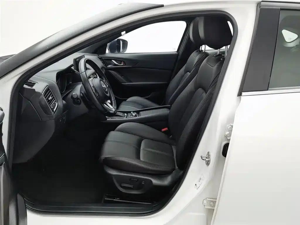 Mazda CX-4 2020 2.5L Automatic 2WD Blue Sky Driving Fun Edition — миниатюра 10