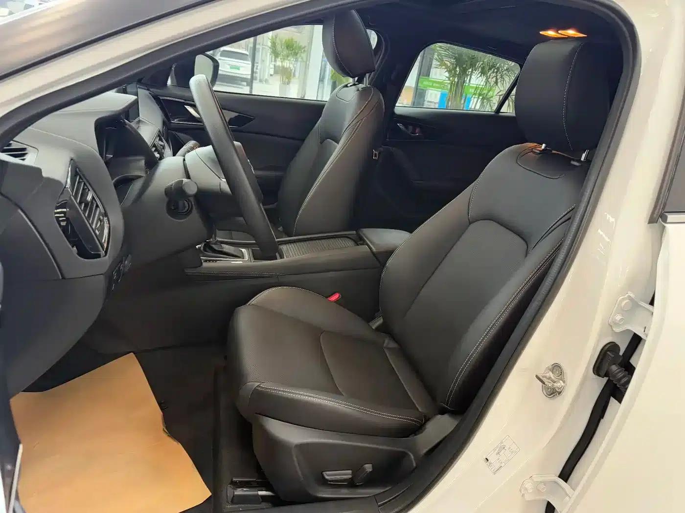 Mazda CX-4 2021 2.0L Automatic 2WD Blue Sky Vitality Edition — миниатюра 9
