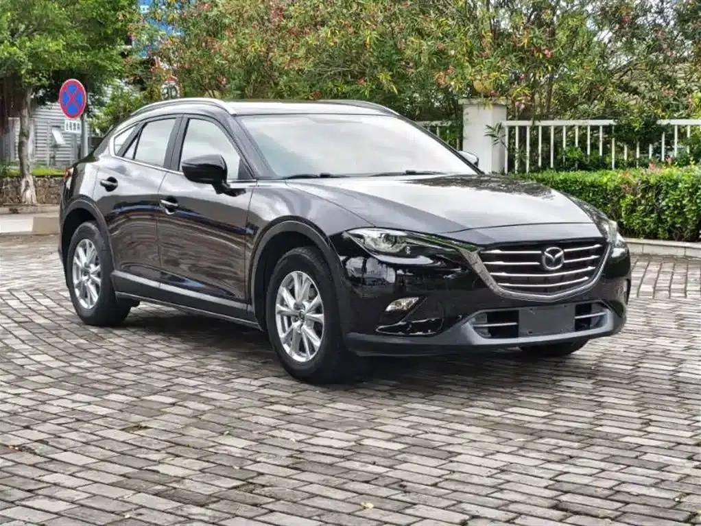 Mazda CX-4 2016 2.0L Automatic 2WD Blue Sky Vitality Edition — миниатюра 3