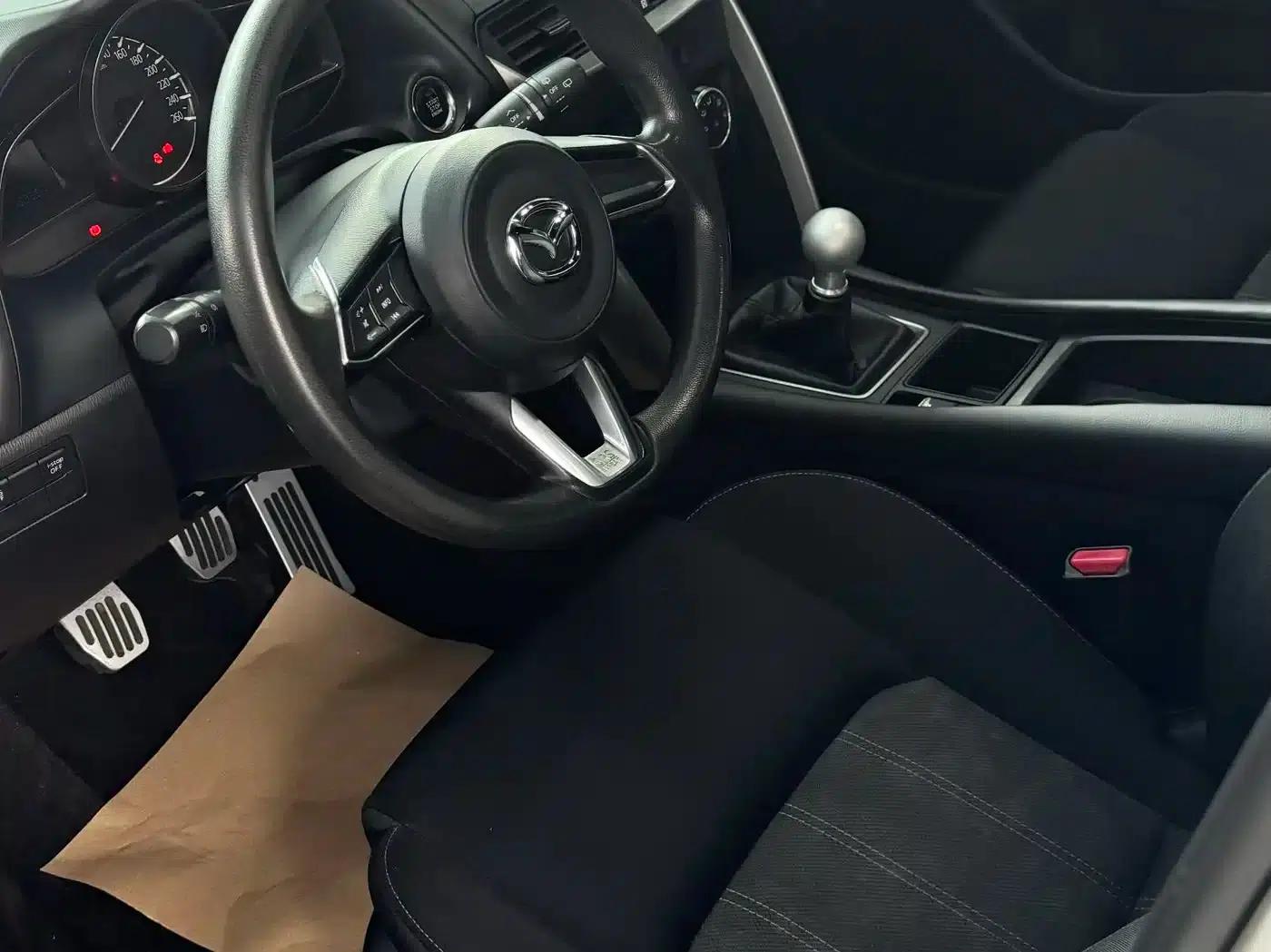 Mazda CX-4 2018 2.0L Manual 2WD Blue Sky Vitality Edition (National V Emission Standard) — миниатюра 3