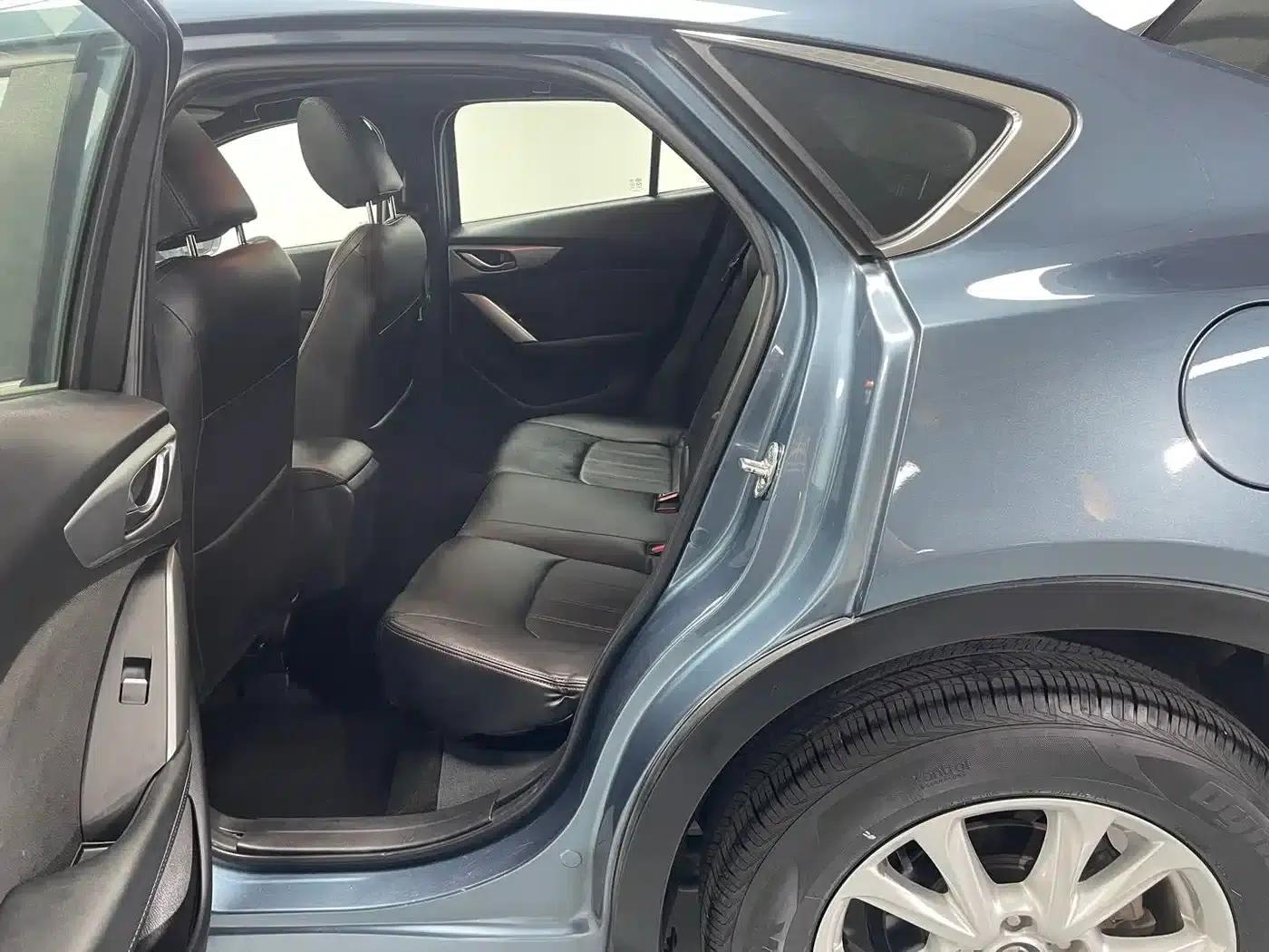 Mazda CX-4 2018 2.0L Automatic 2WD Blue Sky Vitality Edition (National V Emission Standard) — миниатюра 11