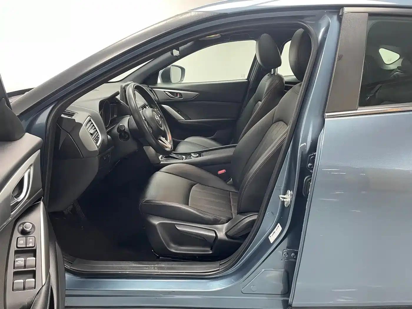 Mazda CX-4 2018 2.0L Automatic 2WD Blue Sky Vitality Edition (National V Emission Standard) — миниатюра 10