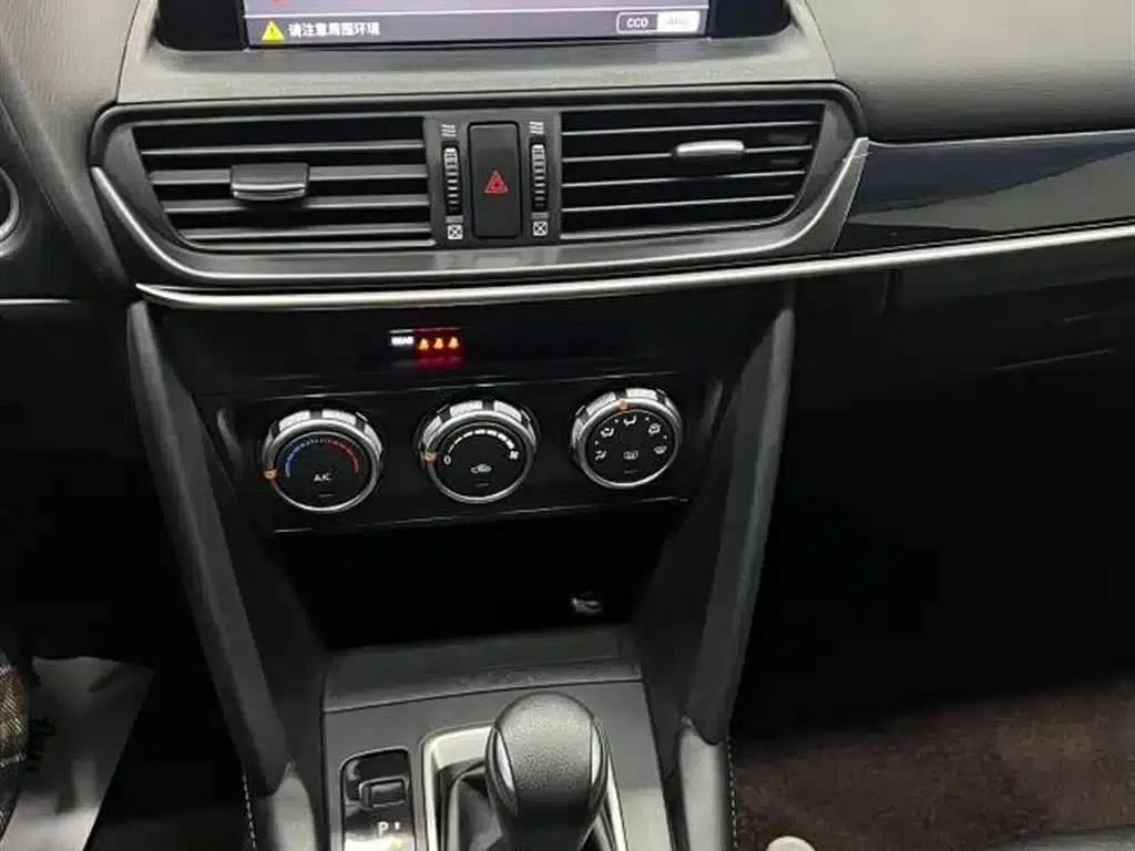 Mazda CX-4 2021 2.0L Automatic 2WD Blue Sky Vitality Edition — миниатюра 13