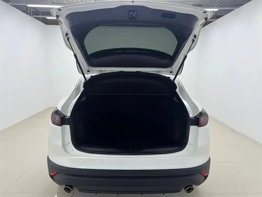 Mazda CX-4 2021 2.0L Automatic 2WD Blue Sky Vitality Edition — миниатюра 8