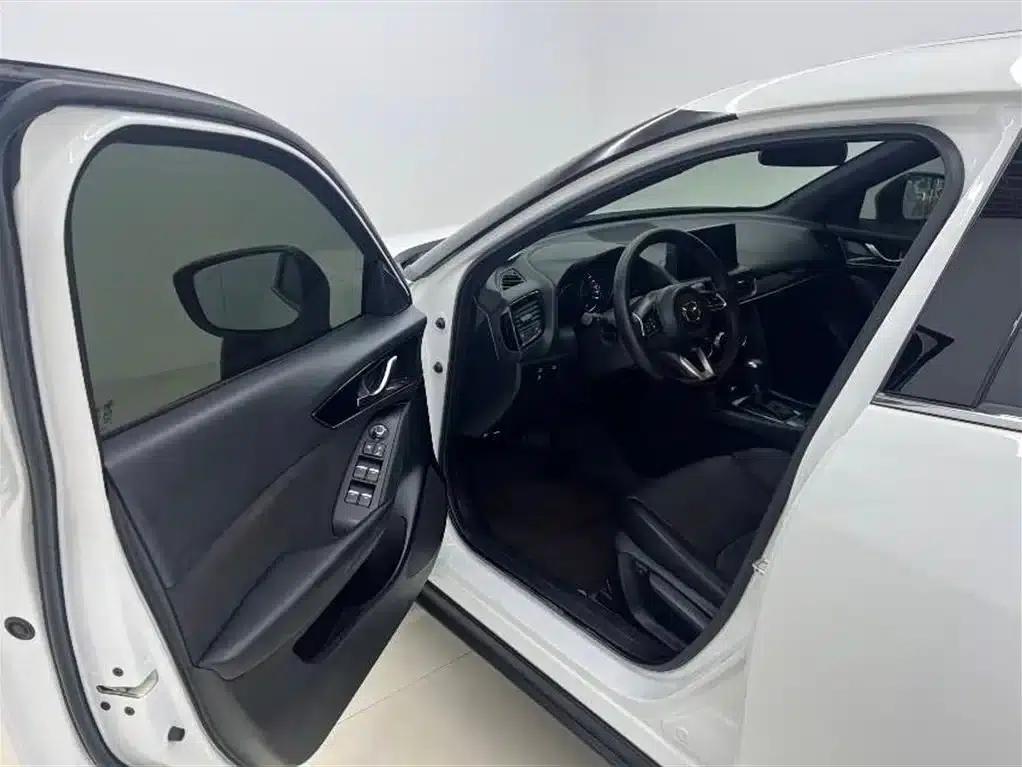 Mazda CX-4 2021 2.0L Automatic 2WD Blue Sky Vitality Edition — миниатюра 9