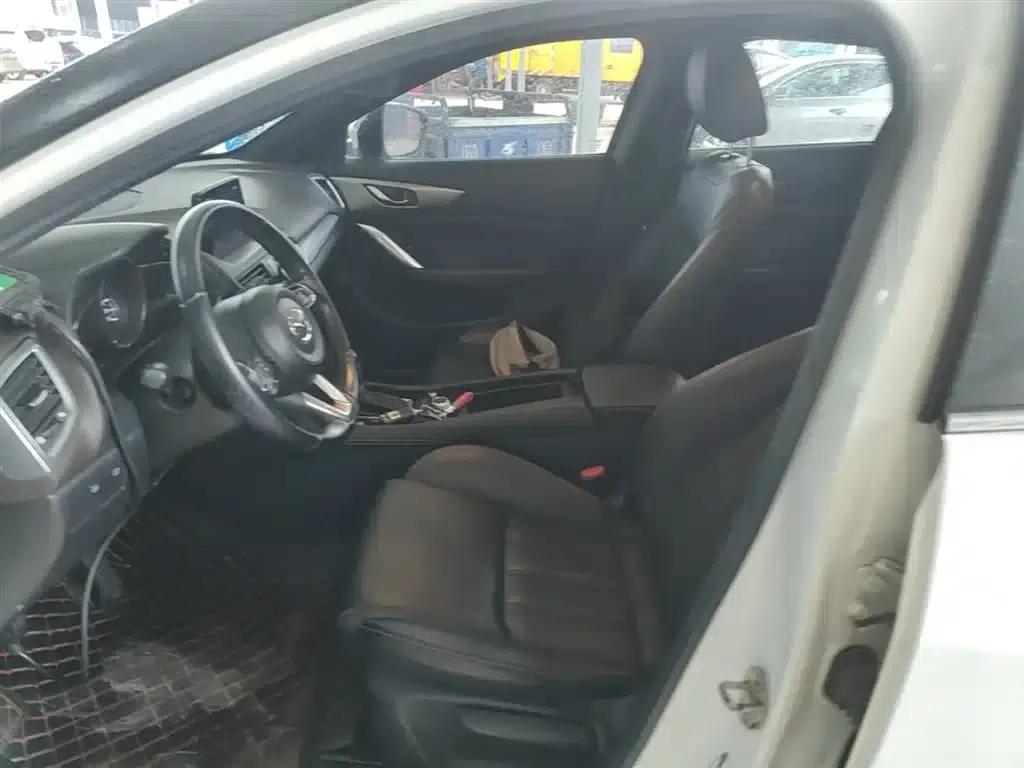 Mazda CX-4 2018 2.0L Automatic 2WD Blue Sky Premium Upgrade Edition (China VI Emission Standard) — миниатюра 15