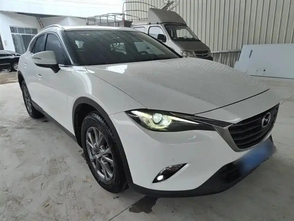 Mazda CX-4 2018 2.0L Automatic 2WD Blue Sky Premium Upgrade Edition (China VI Emission Standard) — миниатюра 4