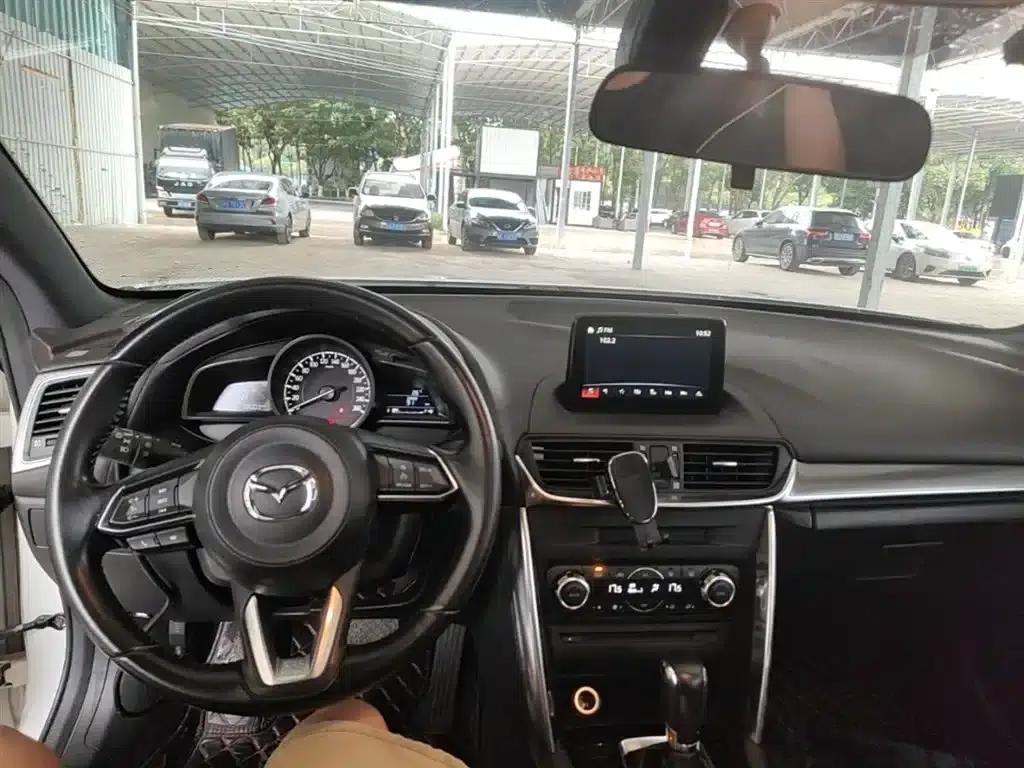 Mazda CX-4 2018 2.0L Automatic 2WD Blue Sky Premium Upgrade Edition (China VI Emission Standard) — миниатюра 10