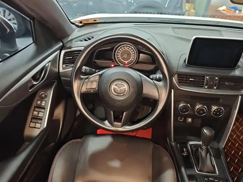 Mazda CX-4 2016 2.0L Automatic 2WD Blue Sky Vitality Edition — миниатюра 11