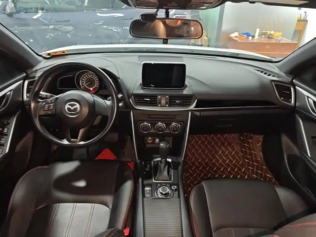 Mazda CX-4 2016 2.0L Automatic 2WD Blue Sky Vitality Edition — миниатюра 10