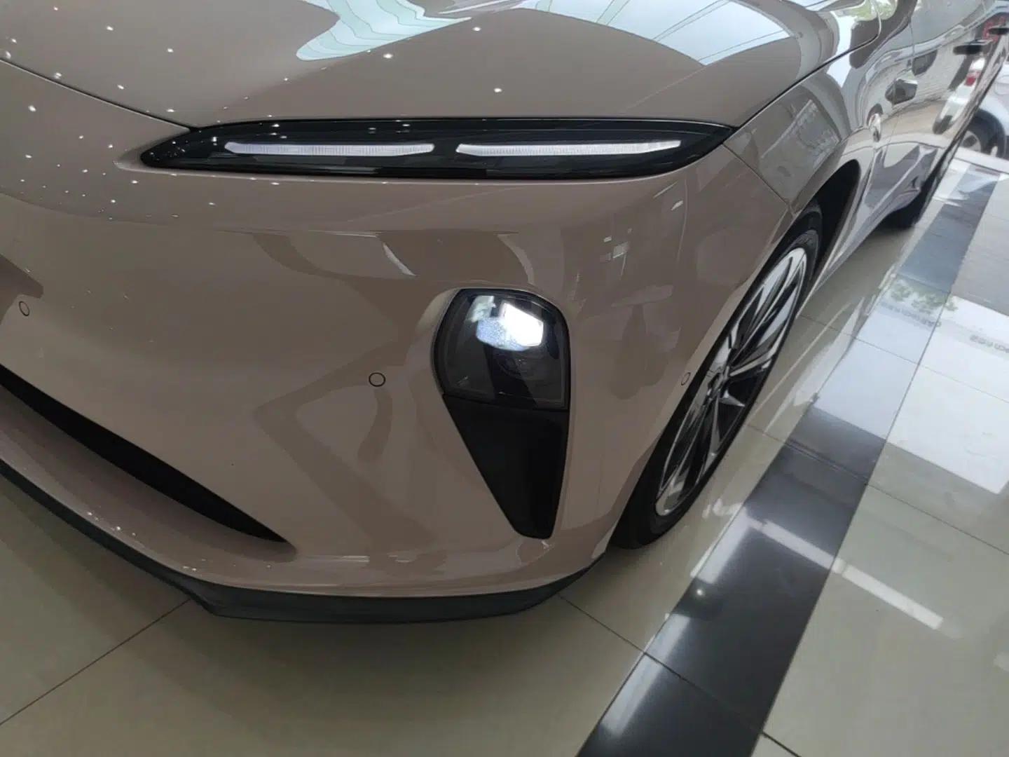 Nio ET5T 2024 75kWh Touring — миниатюра 9