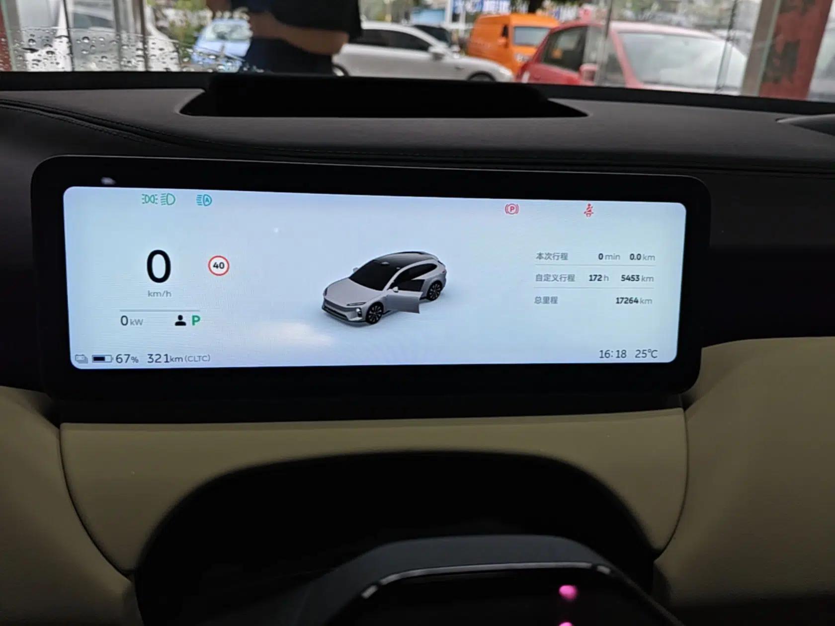 Nio ET5T 2025 75 kWh Touring — миниатюра 15