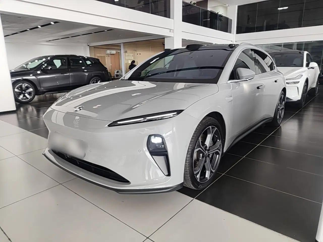 Nio ET5T 2024 75kWh Touring — миниатюра 1