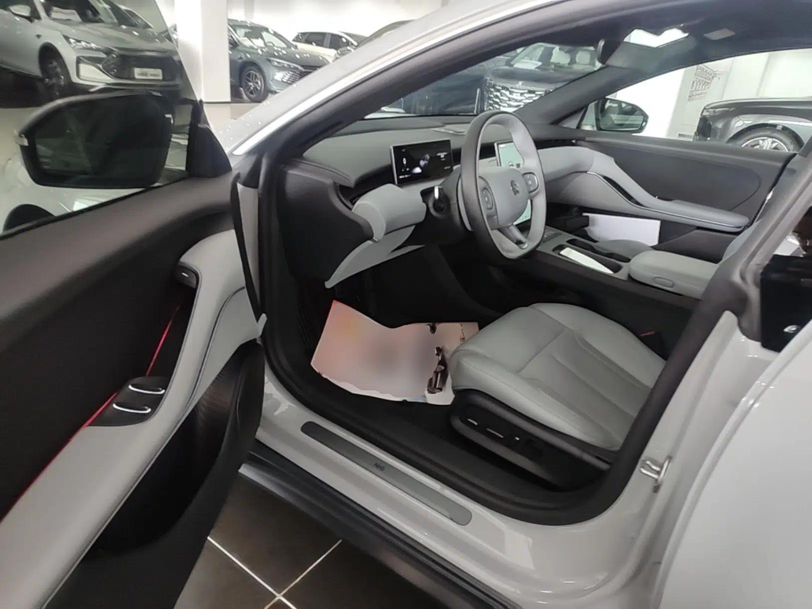 Nio ET5T 2024 75kWh Touring — миниатюра 19