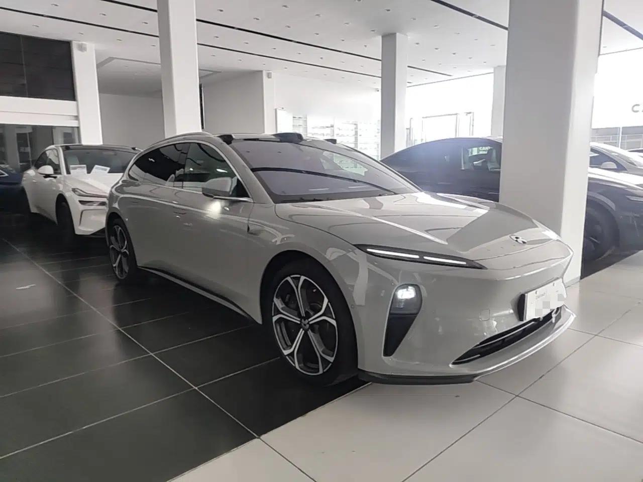 Nio ET5T 2024 75kWh Touring — миниатюра 3