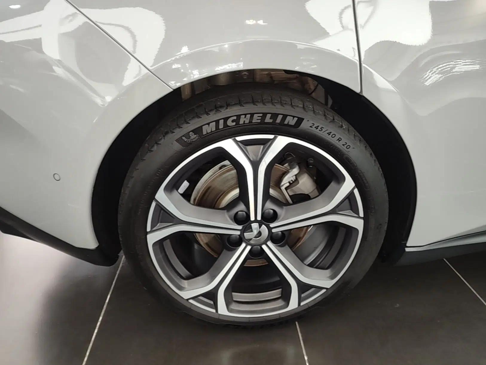 Nio ET5T 2024 75kWh Touring — миниатюра 10