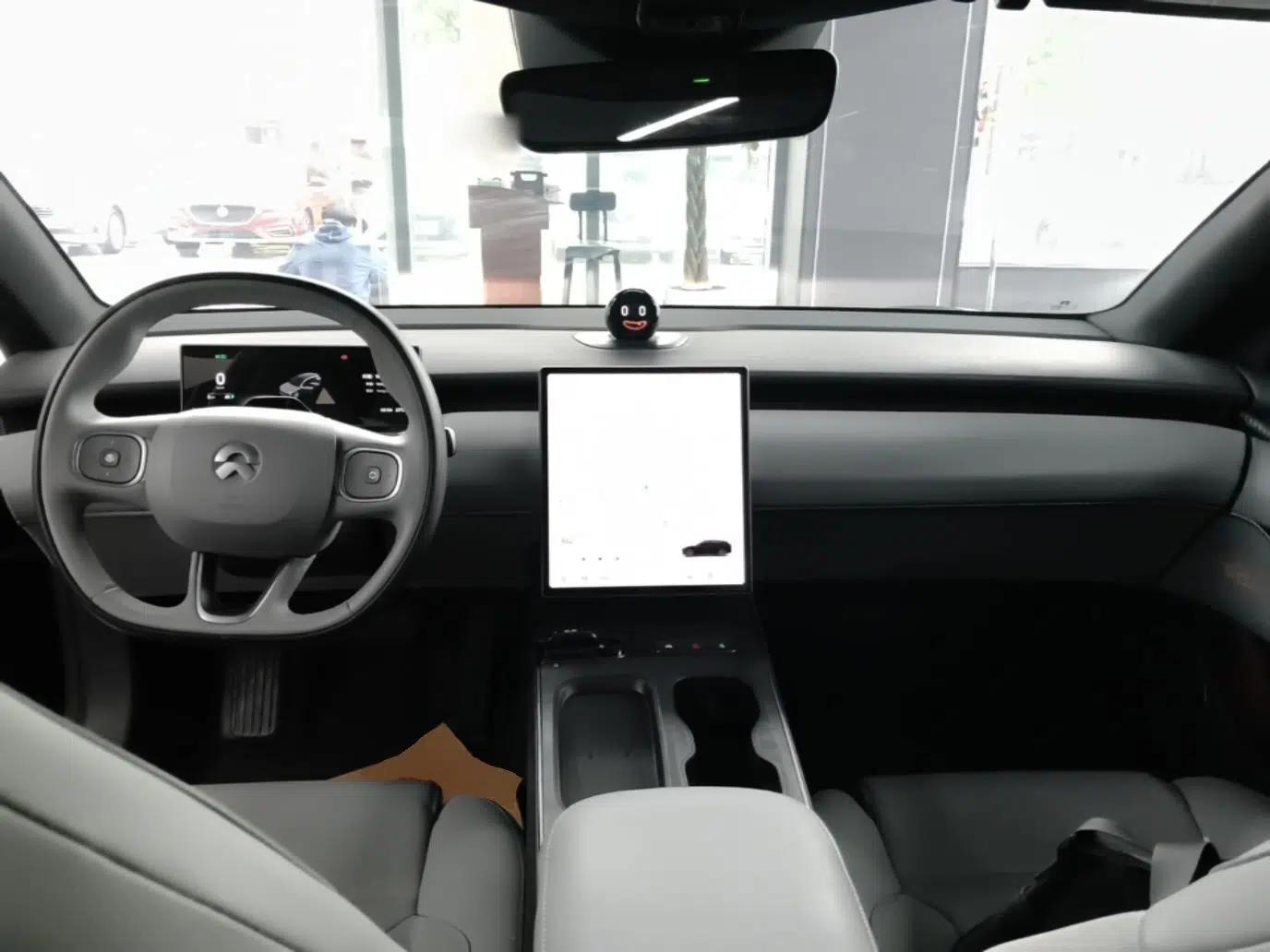 Nio ET5T 2024 75kWh Touring — миниатюра 12