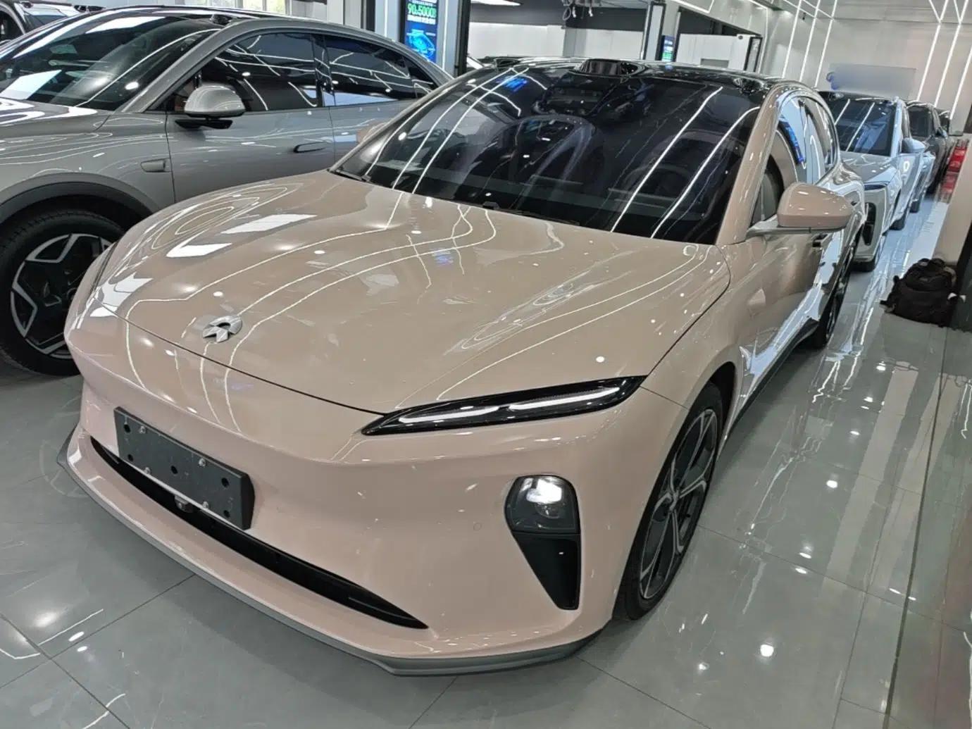 Nio ET5T 2024 75kWh Touring — миниатюра 1