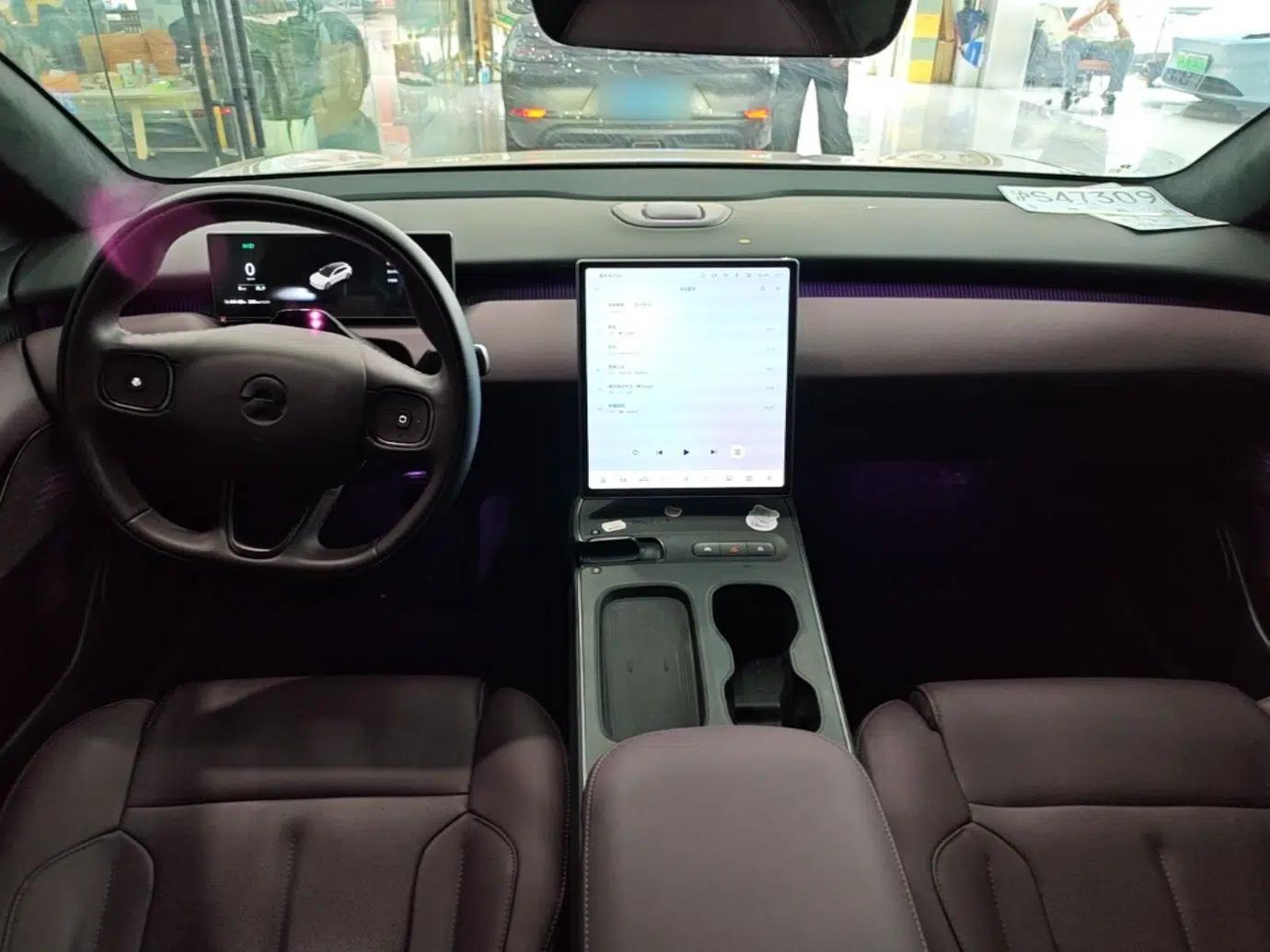 Nio ET5T 2024 75kWh Touring — миниатюра 13