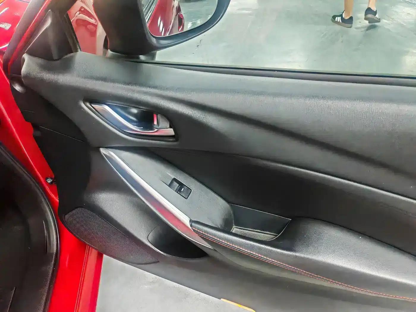 Mazda6 Atenza 2015 2.0L Blue Sky Luxury Edition — миниатюра 6