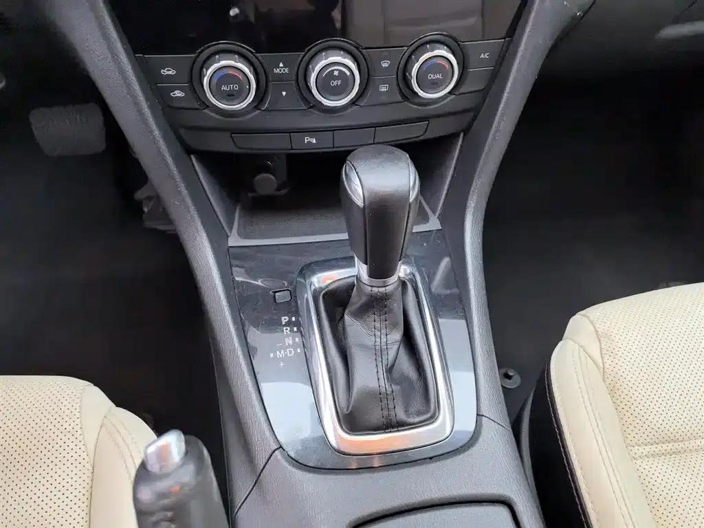 Mazda6 Atenza 2014 2.0L Blue Sky Luxury Edition — миниатюра 13