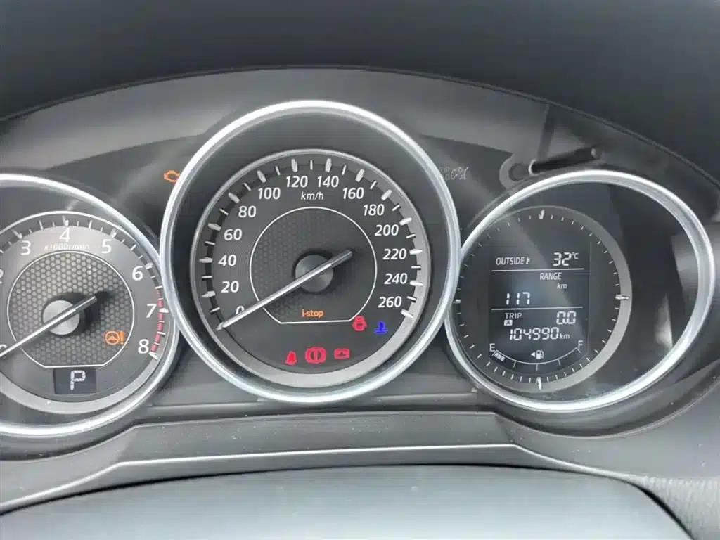 Mazda6 Atenza 2015 2.0L Blue Sky Luxury Edition — миниатюра 12