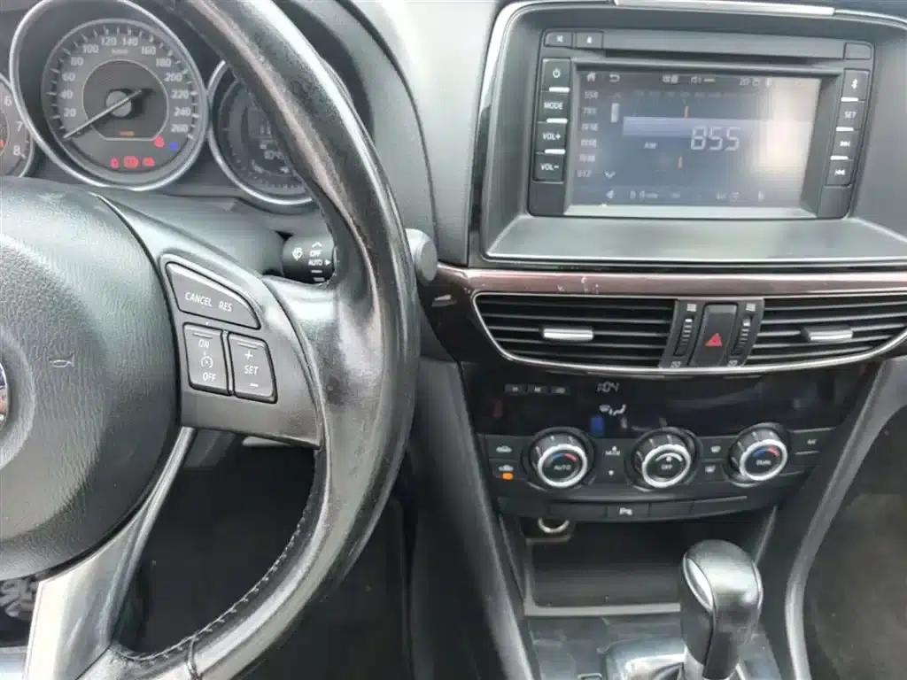 Mazda6 Atenza 2015 2.0L Blue Sky Luxury Edition — миниатюра 10