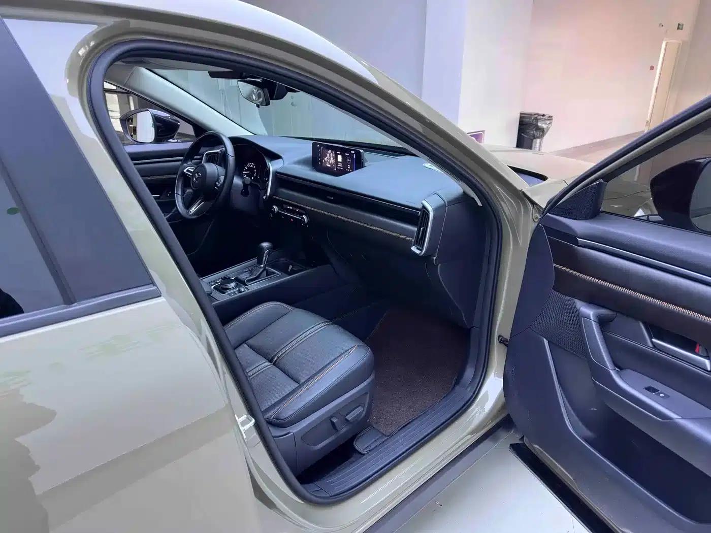 Mazda CX-50 2023 2.0L Comfort Edition — миниатюра 12