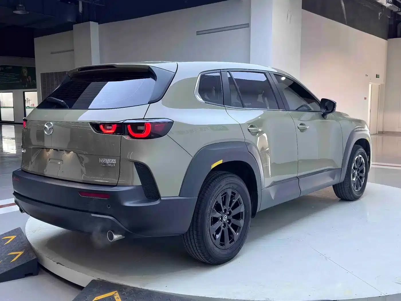 Mazda CX-50 2023 2.0L Comfort Edition — миниатюра 6