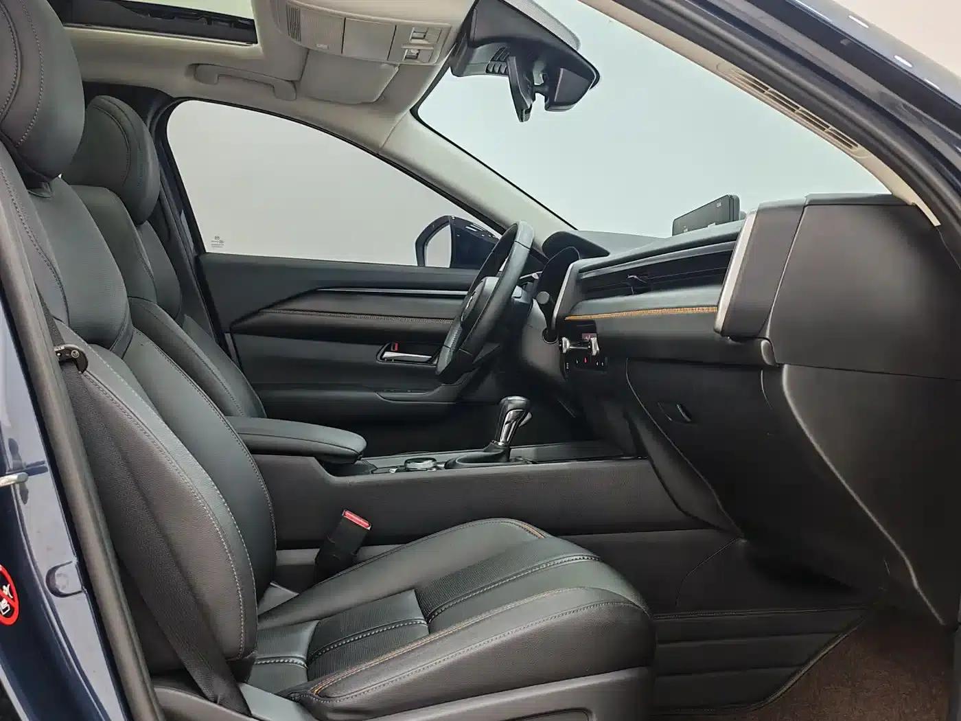 Mazda CX-50 2023 2.0L Comfort Edition — миниатюра 9
