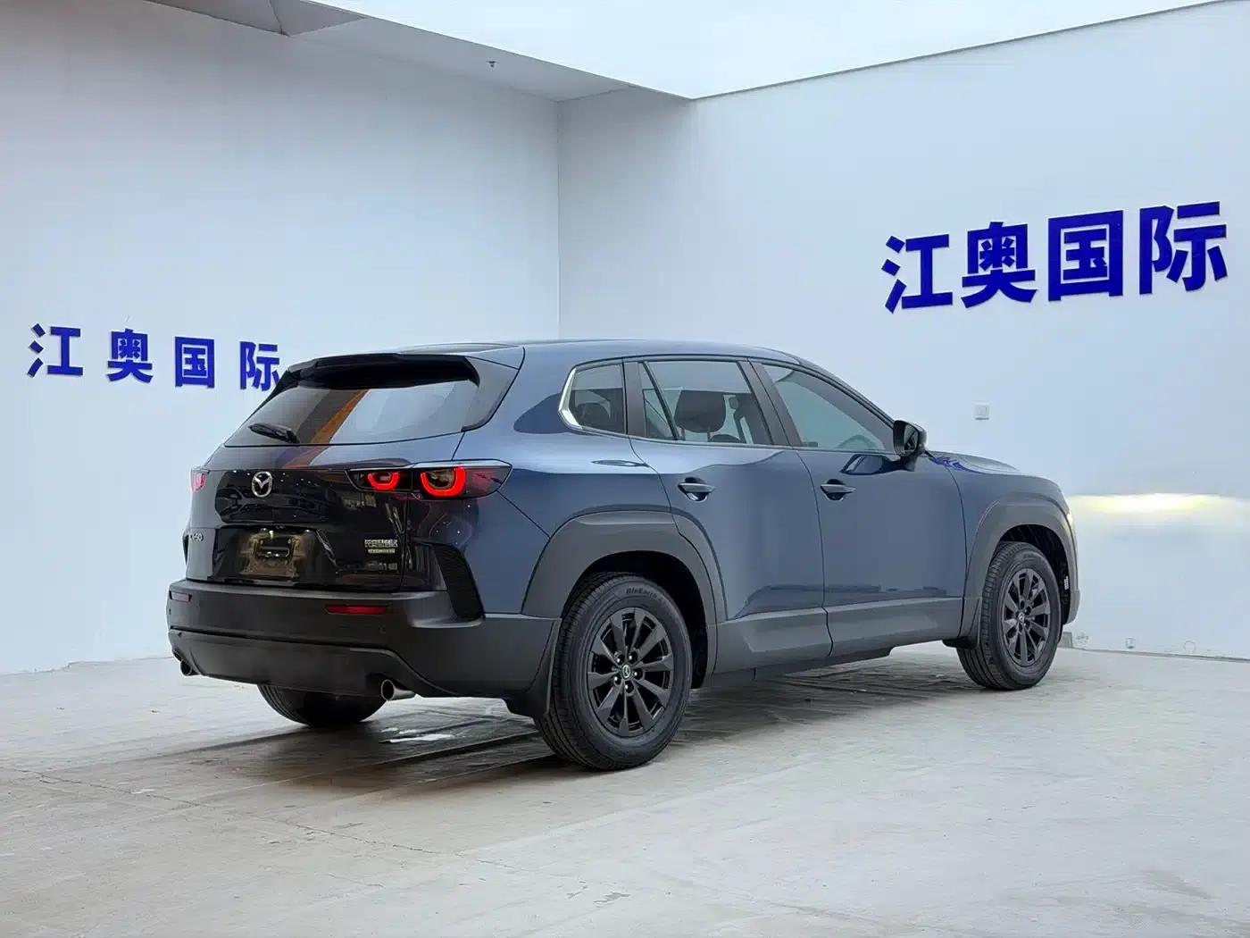 Mazda CX-50 Leading Edition 2023 2.0L — миниатюра 19