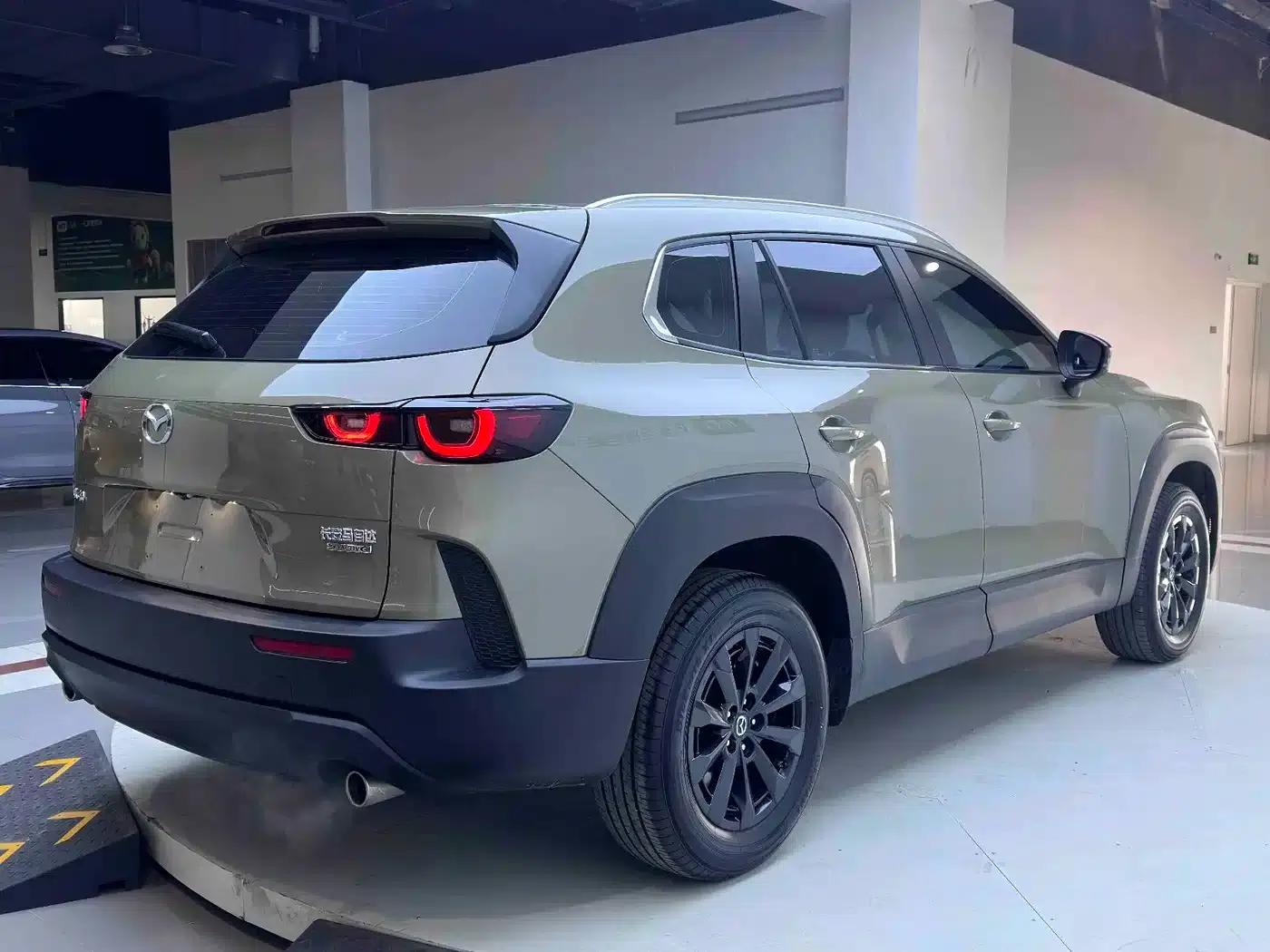 Mazda CX-50 Leading Edition 2023 2.0L — миниатюра 6