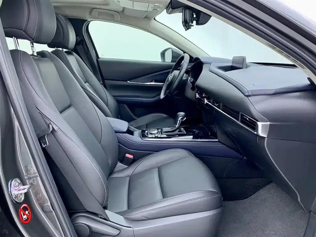 Mazda CX-30 2020 2.0L Automatic Comfort Edition — миниатюра 13