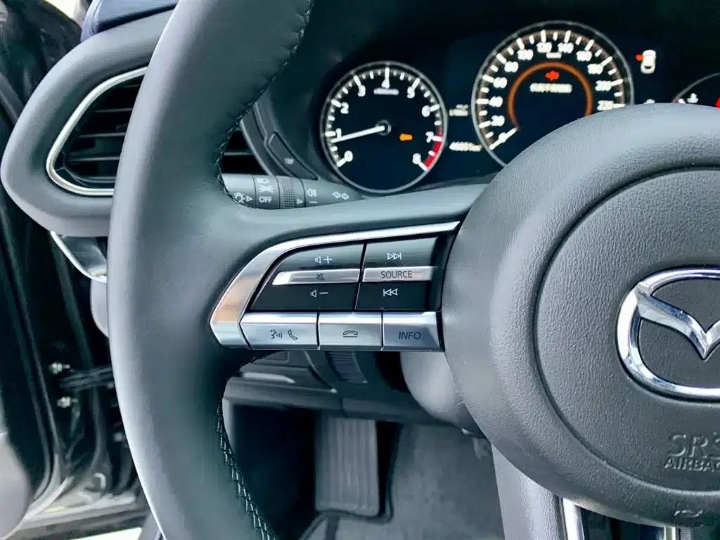Mazda CX-30 2020 2.0L Automatic Comfort Edition — миниатюра 19
