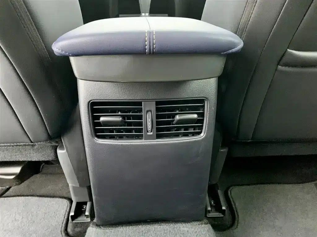 Mazda CX-30 2020 2.0L Automatic Comfort Edition — миниатюра 26