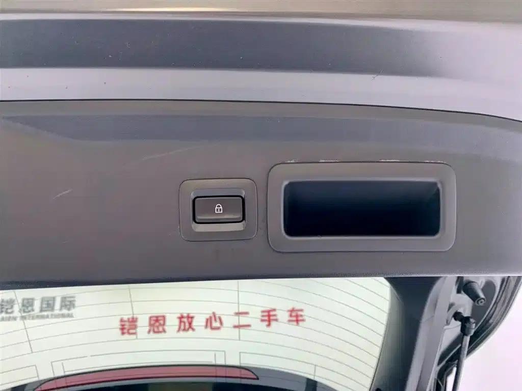 Mazda CX-30 2020 2.0L Automatic Comfort Edition — миниатюра 9