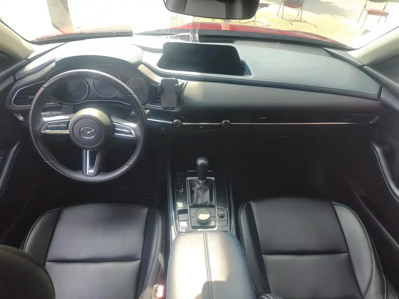 Mazda CX-30 2020 2.0L Automatic Comfort Edition — миниатюра 10
