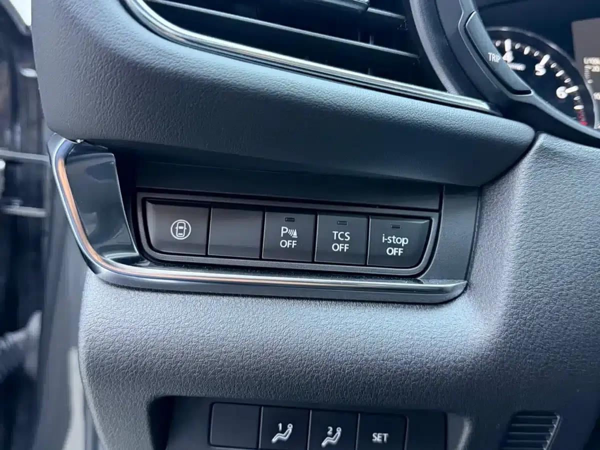 Mazda CX-30 2021 2.0L Automatic Premium Edition — миниатюра 11