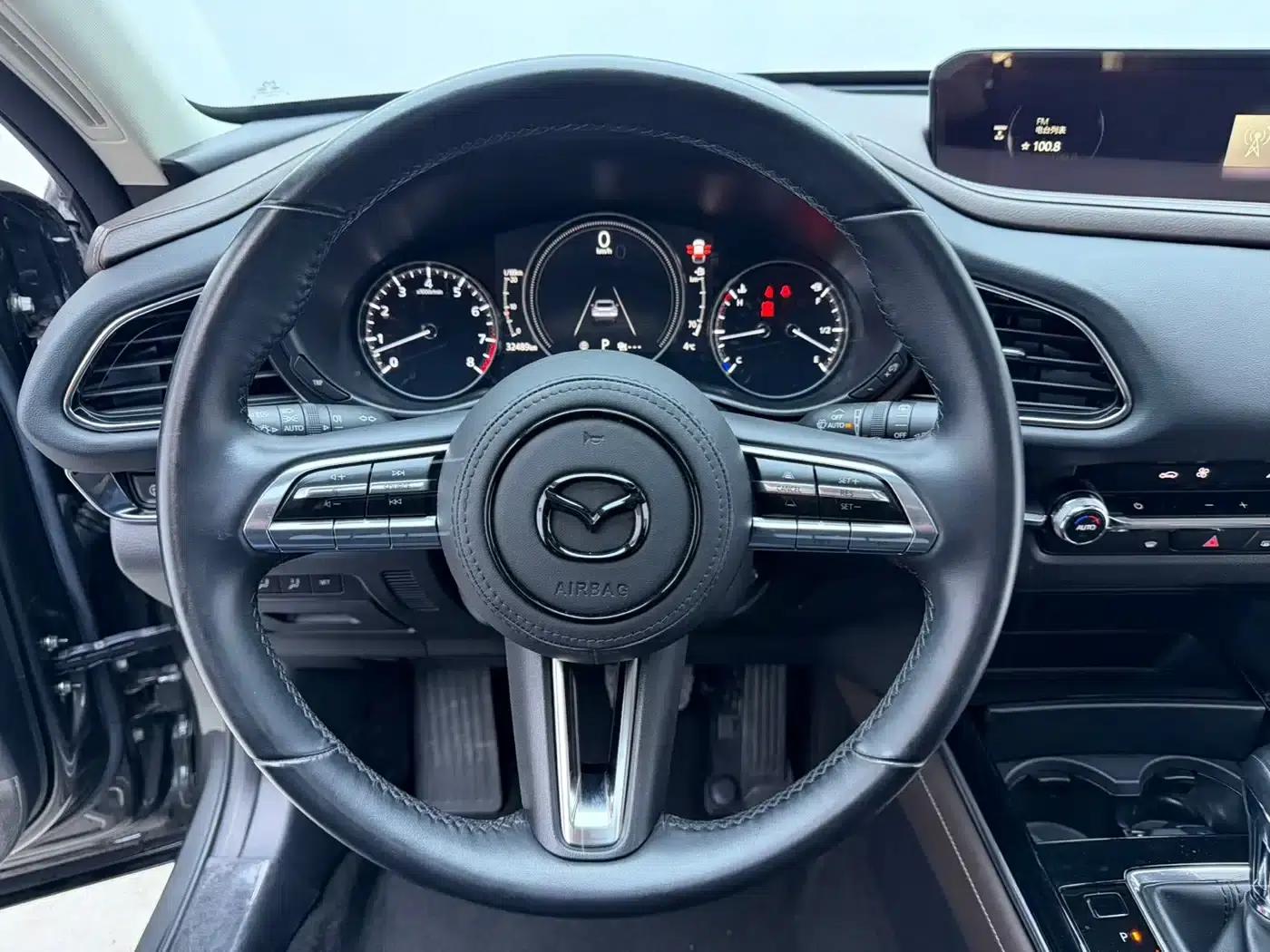 Mazda CX-30 2021 2.0L Automatic Premium Edition — миниатюра 12