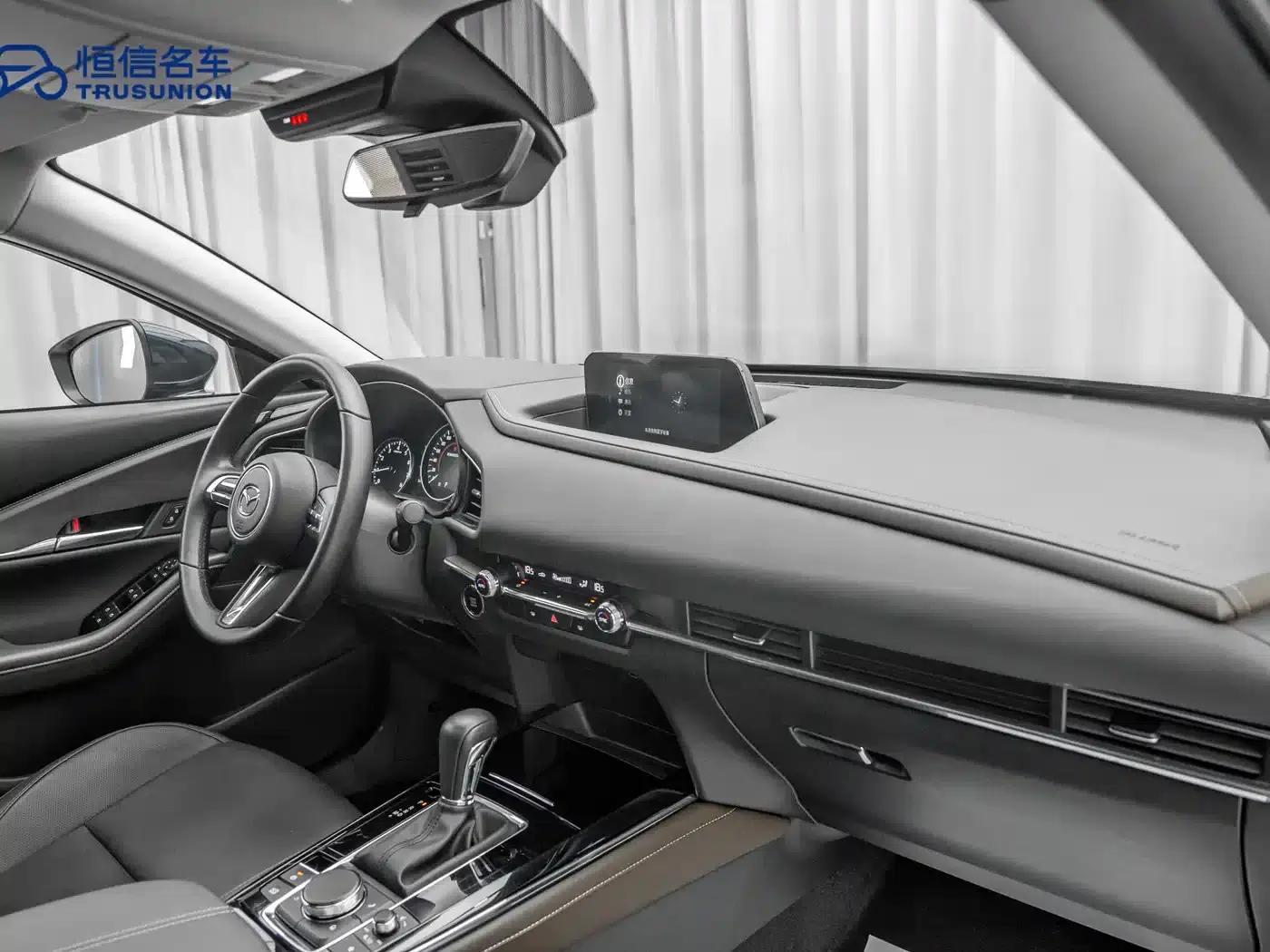 Mazda CX-30 2024 2.0L Automatic Comfort Edition — миниатюра 13