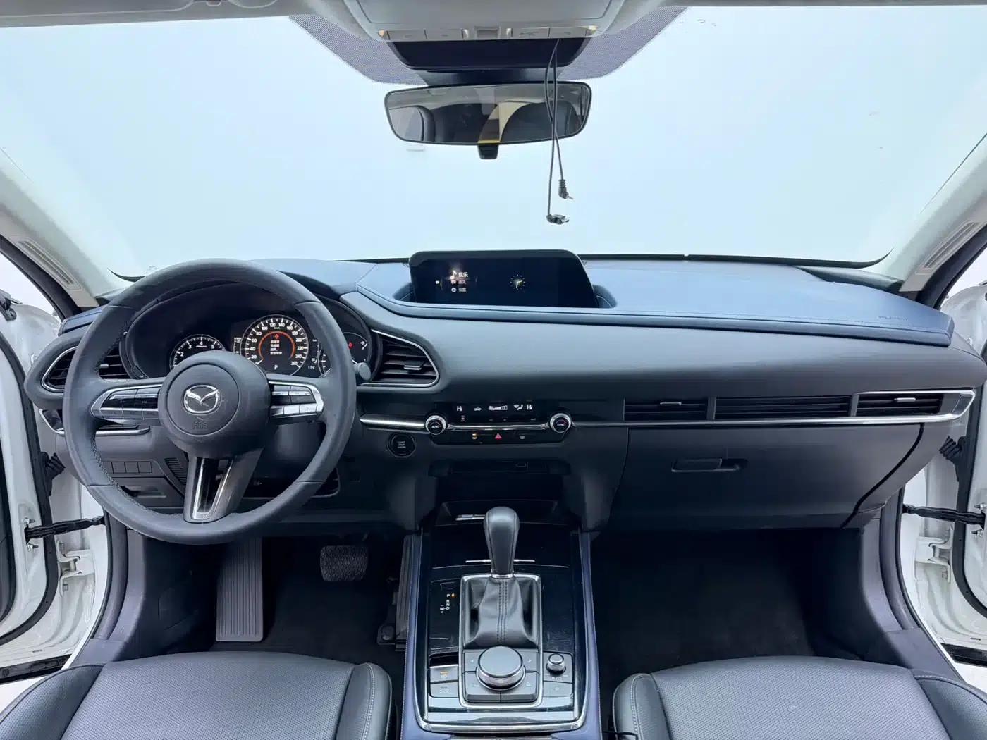 Mazda CX-30 2021 2.0L Automatic Premium Edition — миниатюра 15