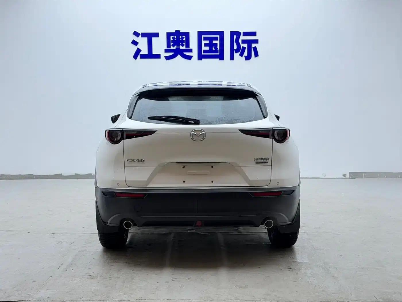 Mazda CX-30 2021 2.0L Automatic Premium Edition — миниатюра 21